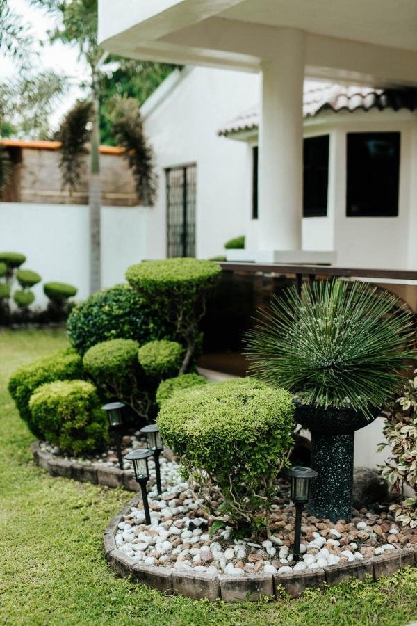 Bahay Ni Kikay Vacation Rental - Wifi Included General Santos City Exterior photo